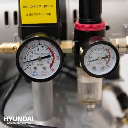 Hyundai kompressor 70L 8 bar oliefri lydls