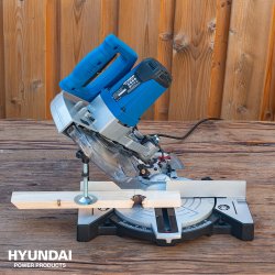 HYUNDAI Kap Geringssav 1100 watt 210 mm.