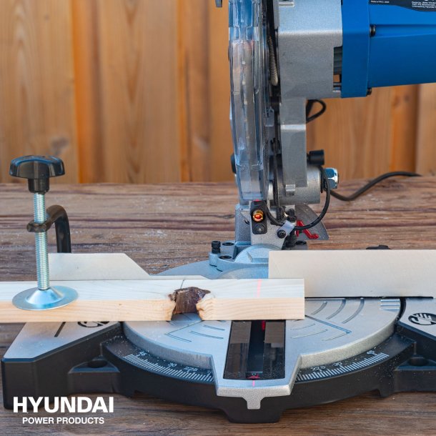 HYUNDAI Kap Geringssav 1100 watt 210 mm.