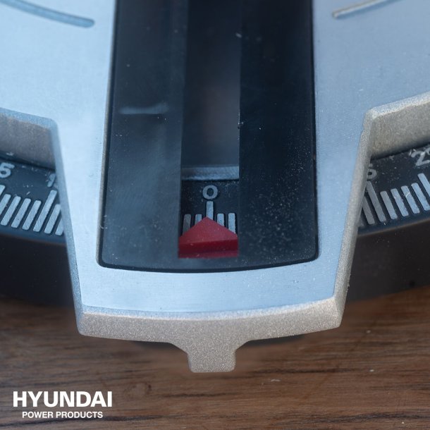 HYUNDAI Kap Geringssav 1100 watt 210 mm.