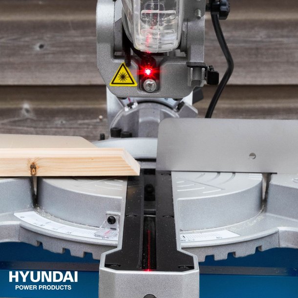 HYUNDAI Kap Geringssav 1500 watt 210 mm.