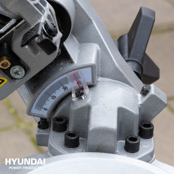 HYUNDAI Kap Geringssav 1500 watt 210 mm.